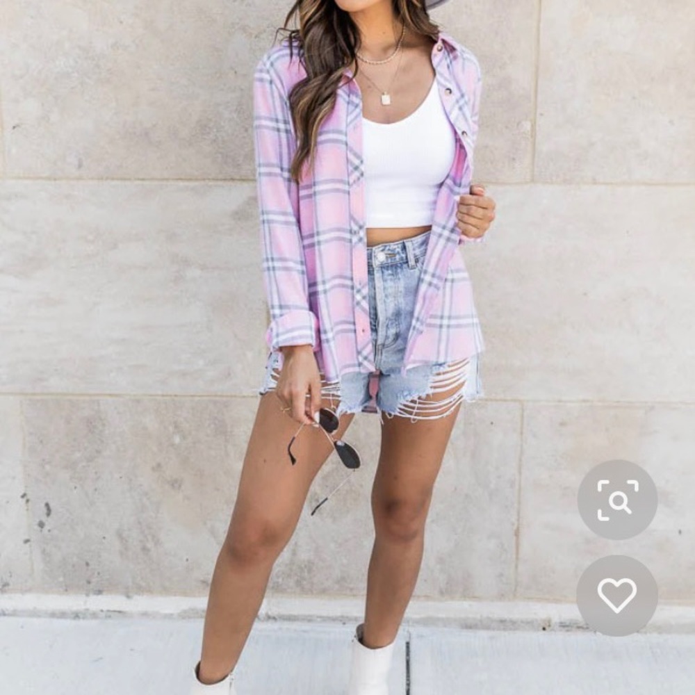 New Pink lily sz small pink plaid button down shirt